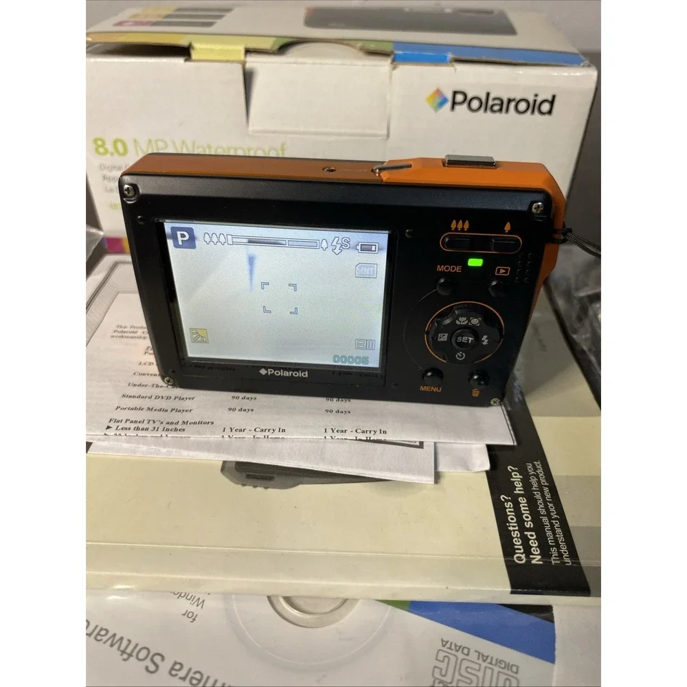 Polaroid T833 Digital Camera 8 Megapixels Waterproof